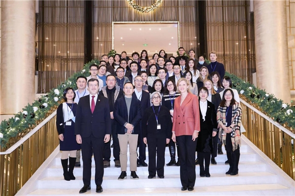 愛旭持續(xù)發(fā)力中歐新能源市場，為零碳未來注入更多活力