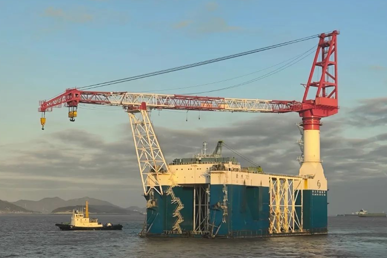 “萬噸級”安裝船到位！服務于浙江在建最大海上風電項目