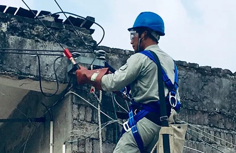 湖北通城：斷電三年的老屋，燈“亮了”