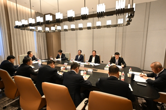 丁焰章與近期新任職子企業(yè)黨委書記、董事長進(jìn)行集體談話