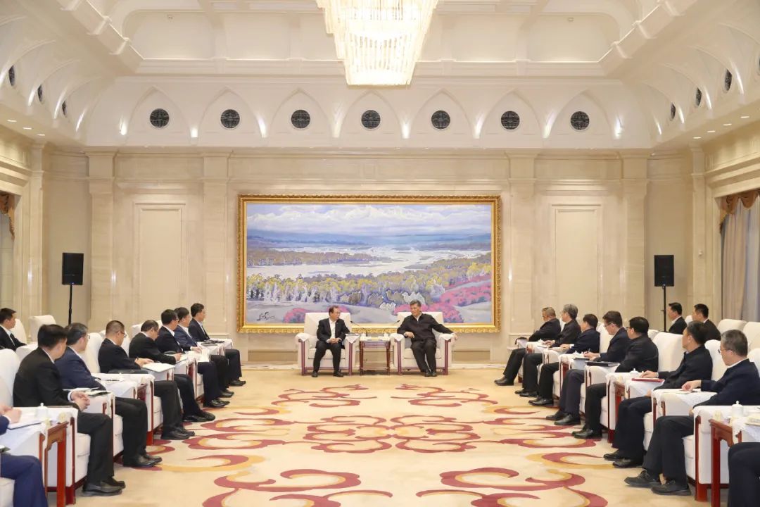 華電集團黨組書記、董事長江毅拜會新疆維吾爾自治區(qū)主要領(lǐng)導