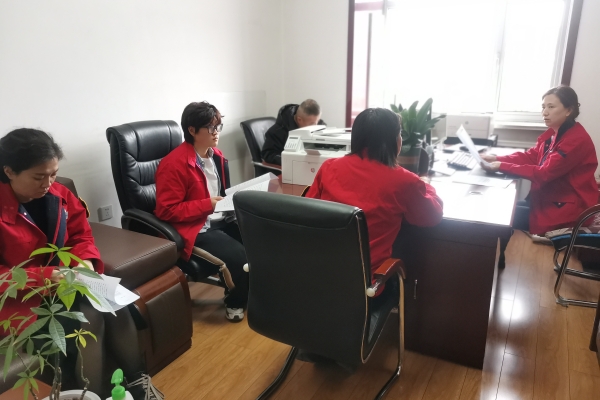 內(nèi)蒙古電力集團(tuán)烏海千里山供電公司：開展“感恩奮進(jìn)跟黨走，立足崗位做貢獻(xiàn)”主題宣講活動(dòng)