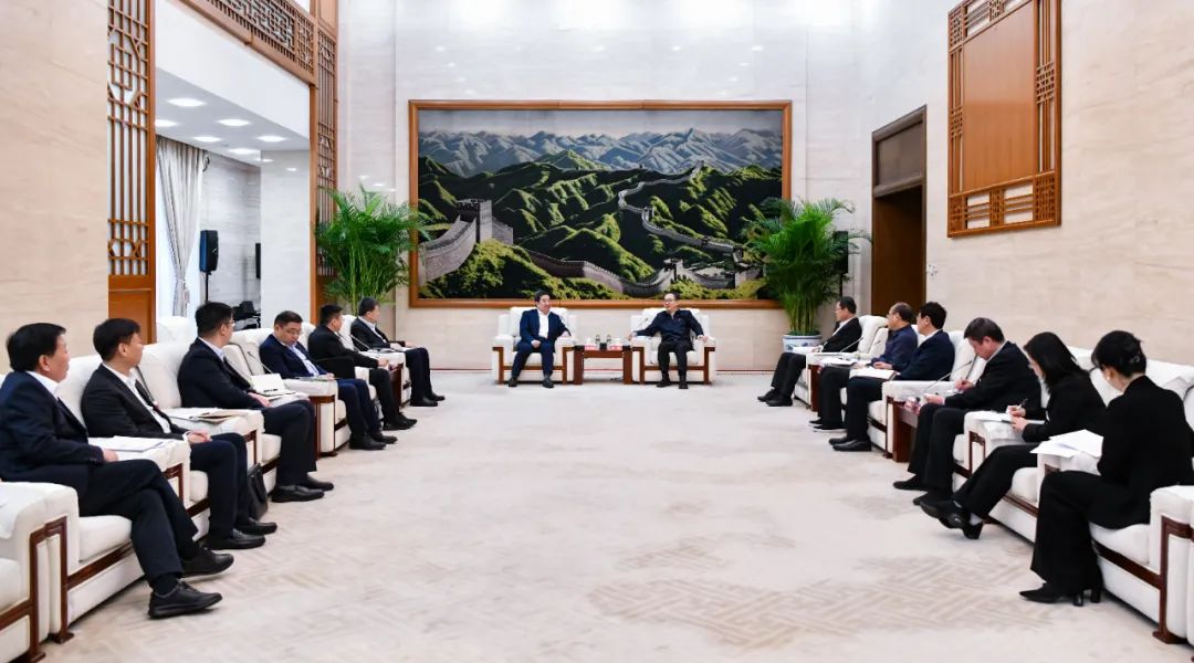 中國電氣裝備白忠泉董事長、周群總經(jīng)理拜訪中國大唐董事長鄒磊