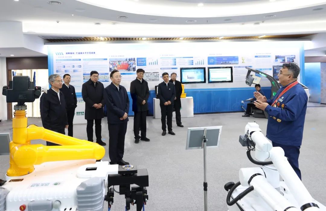 辛保安赴國(guó)網(wǎng)天津電力、國(guó)網(wǎng)客服中心調(diào)研