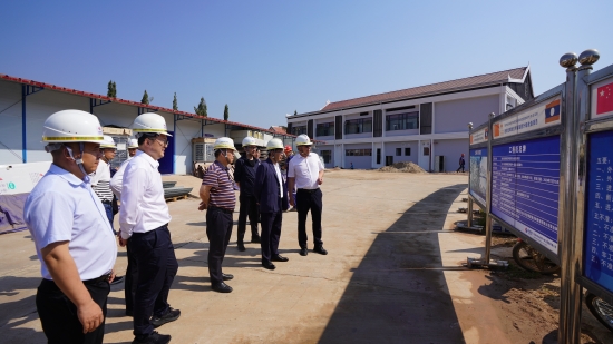 楊良赴印尼、老撾調(diào)研指導國別市場經(jīng)營工作