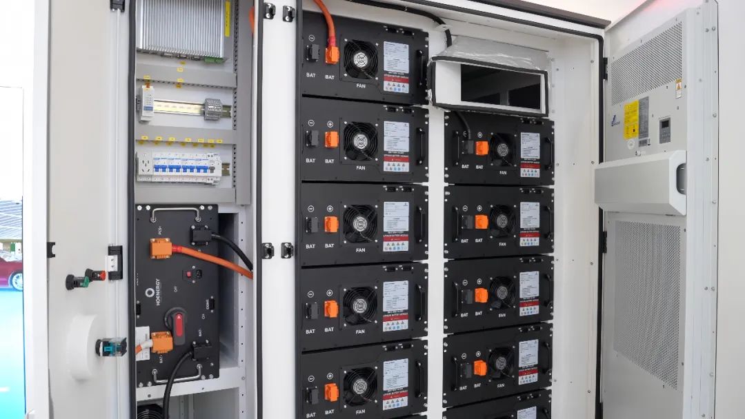 全國(guó)兩會(huì)首提“新型儲(chǔ)能”，弘正儲(chǔ)能刷新“奉賢印象”