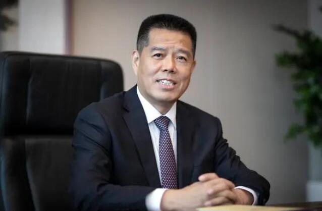 加快推動傳統(tǒng)煤炭企業(yè)向新能源企業(yè)轉型發(fā)展——訪全國人大代表，山東能源集團黨委書記、董事長 李偉