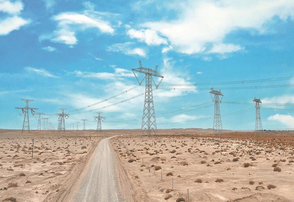 國網(wǎng)甘肅電力馭風(fēng)追光，隴上綠電送遠(yuǎn)方