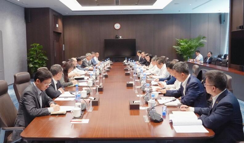 中國能建黨委書記、董事長宋海良與中信集團(tuán)黨委書記、董事長奚國華會(huì)談