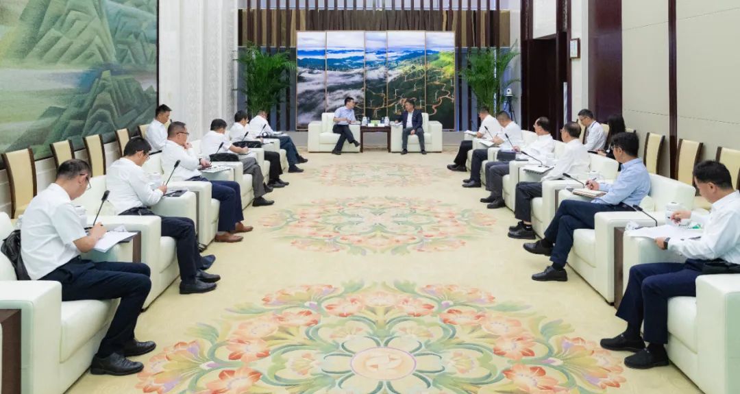 國家電投黨組書記、董事長劉明勝會見上海電氣黨委書記、董事長吳磊