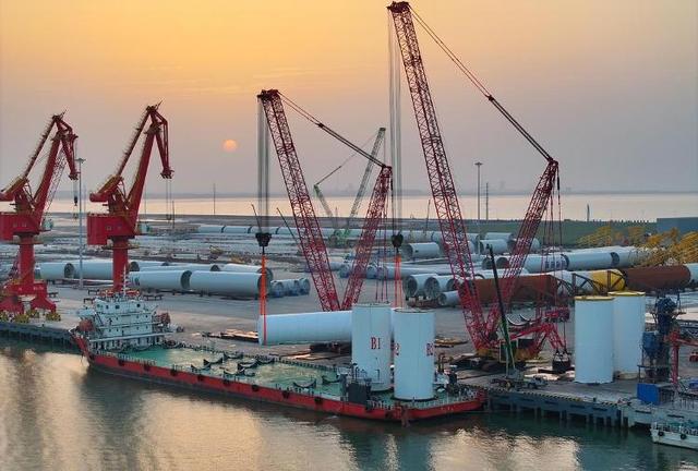 向綠向新，加快建設(shè)新型能源體系