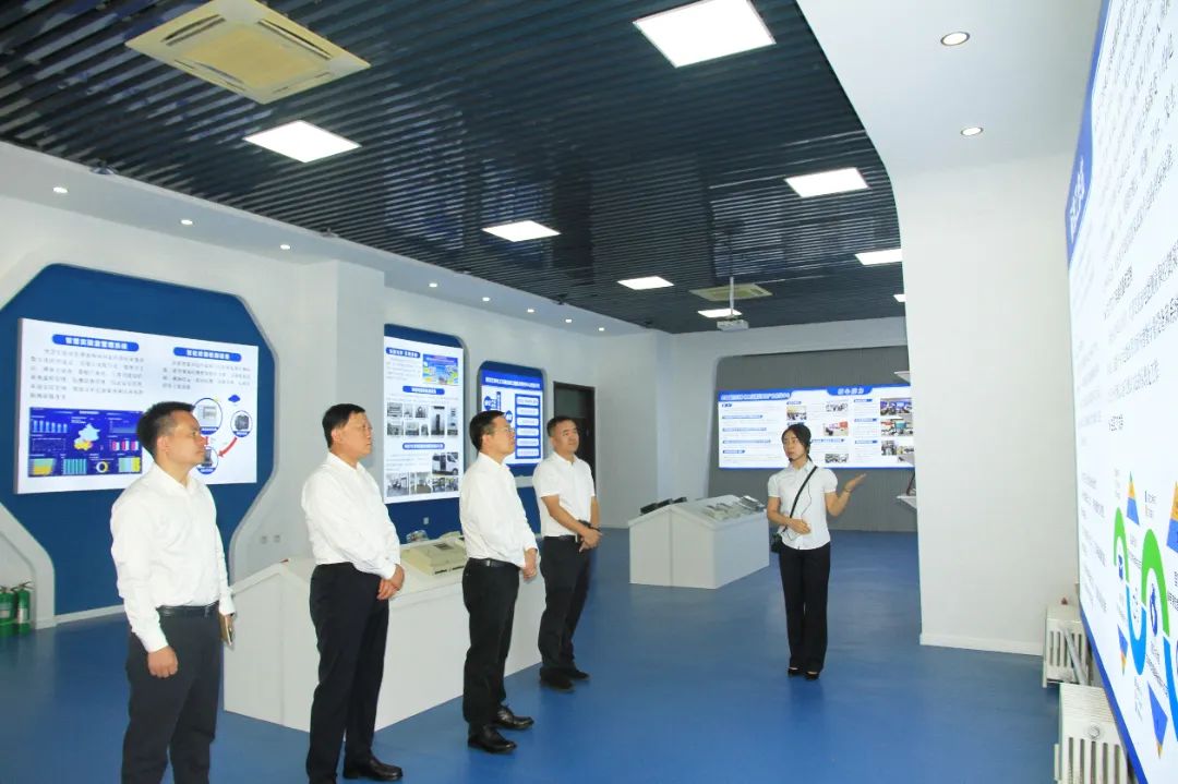 中國(guó)電氣裝備黨委書記、董事長(zhǎng)李洪鳳赴哈表所、天宇電氣、廈門許繼調(diào)研