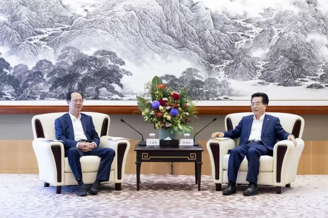 中國電建黨委書記、董事長丁焰章赴香港開展系列商務活動并調(diào)研駐港項目