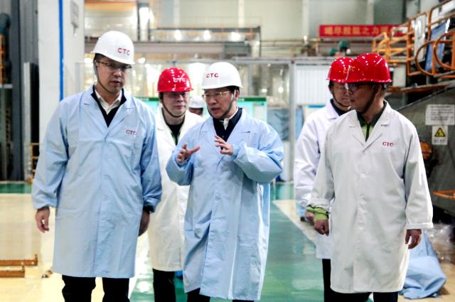 中國(guó)電氣裝備黨委書記、董事長(zhǎng)李洪鳳赴浙江盛達(dá)、恒馳電氣、西電常變、常州東智調(diào)研