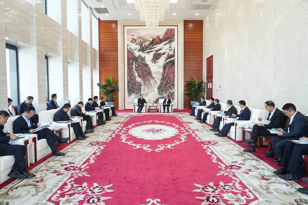 中國能建黨委書記、董事長宋海良與山西省委常委、大同市委書記盧東亮?xí)? width=