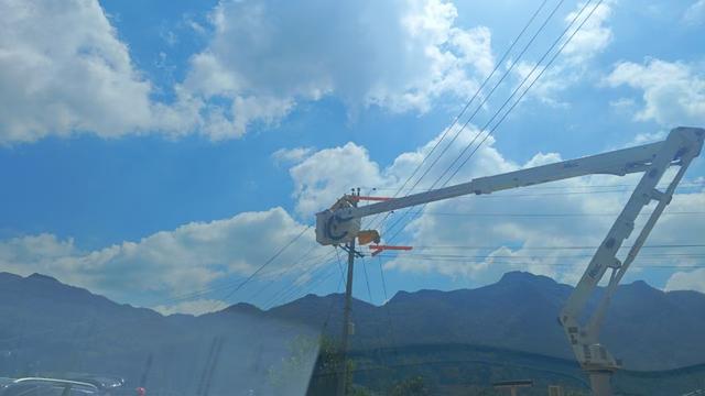 畢節(jié)市郊供電局成功投運(yùn)10千伏撒昌線，提升供電可靠性