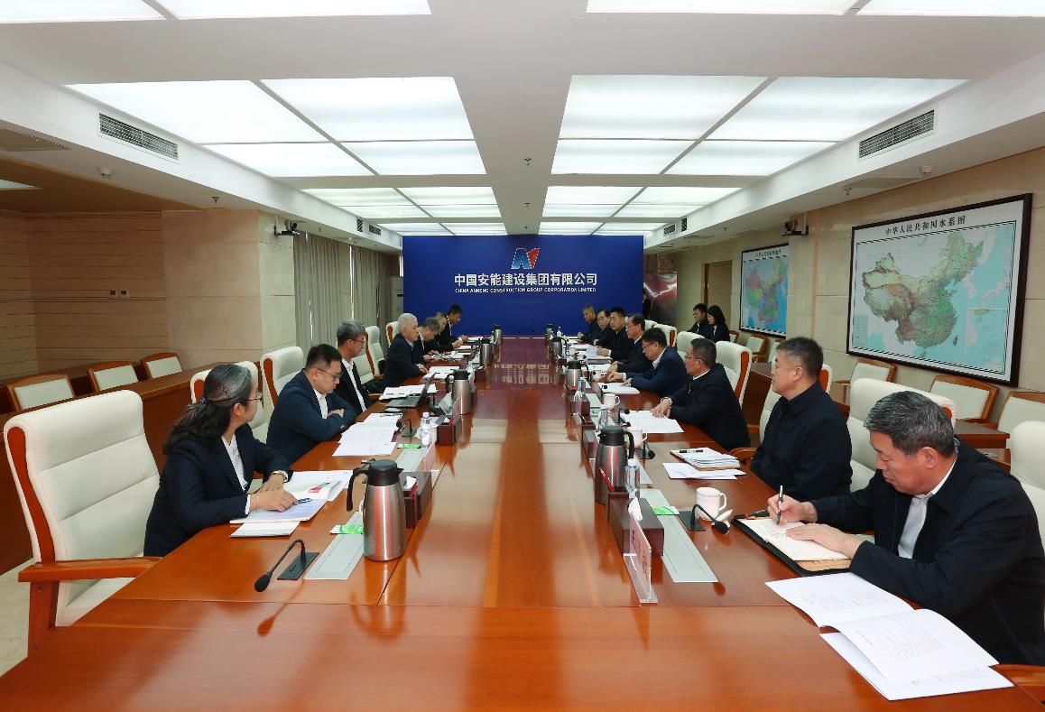 中國(guó)安能集團(tuán)黨委書記、董事長(zhǎng)陳奕輝與中國(guó)一重集團(tuán)黨委書記、董事長(zhǎng)徐鵬舉行工作會(huì)談