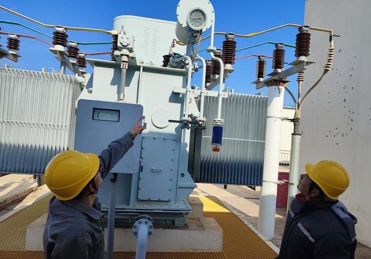 國(guó)網(wǎng)康?？h供電公司加強(qiáng)設(shè)備特巡 高效率保供迎峰度冬