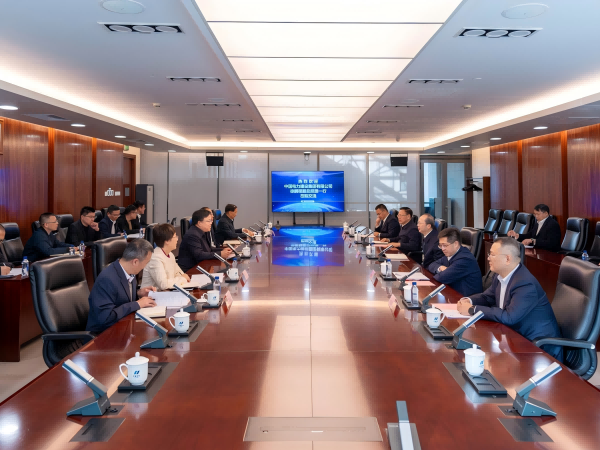 華電集團副總經(jīng)理吳敬凱會見中國電建黨委常委、副總經(jīng)理徐鵬程