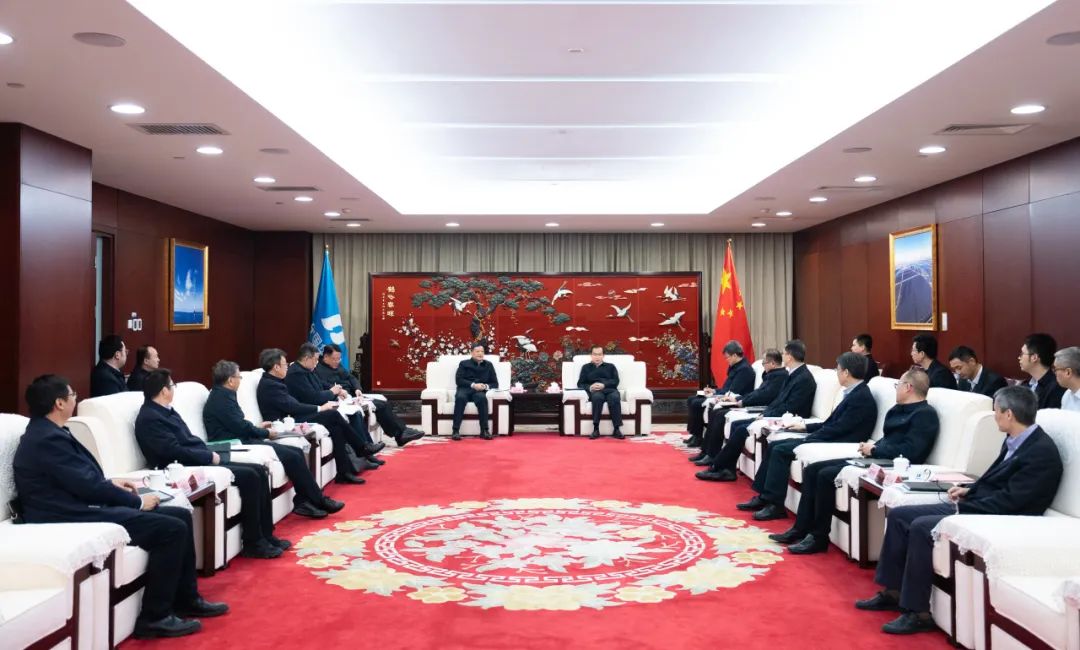 華電集團黨組書記、董事長江毅會見東方電氣黨組書記、董事長俞培根