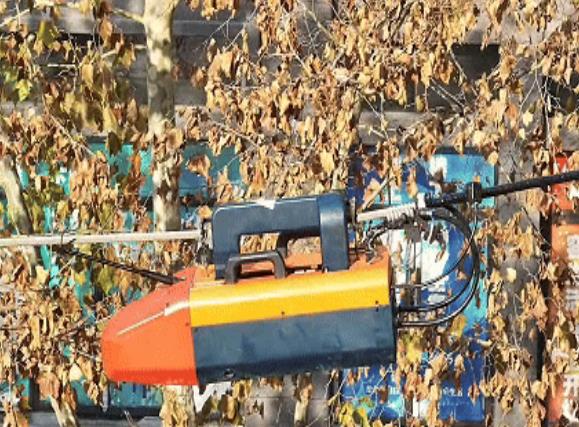 帶電作業(yè)機(jī)器人“上崗” 十堰電網(wǎng)