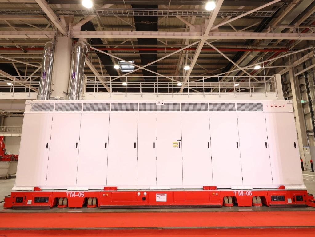 拿下全球電池儲能系統(tǒng)市場份額第一后，馬斯克再度來中國解產(chǎn)能之困