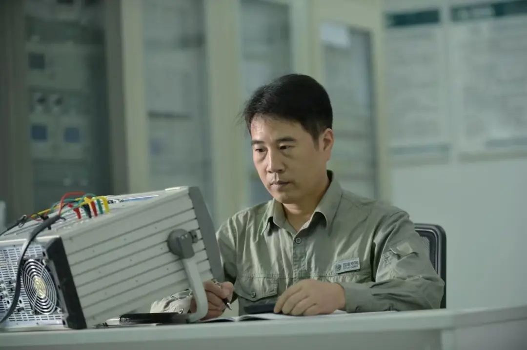 【國網(wǎng)楷?！科ぶ居拢弘娏獗岆y題“繳械投降”