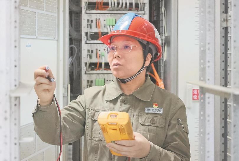 【國網(wǎng)特等勞?！奎S瑤玲：核心技術抓在手，國產(chǎn)化改造帶頭干