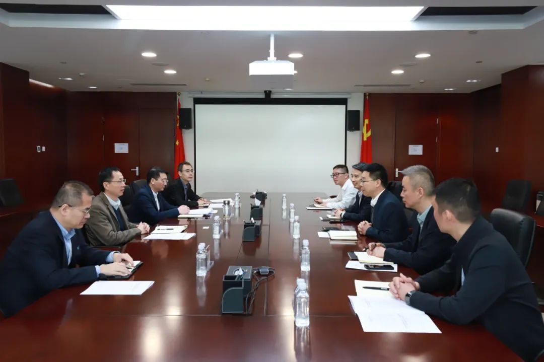華電物資公司總經(jīng)理葉德杰會見亨通電力產(chǎn)業(yè)集團(tuán)副總裁王新國一行