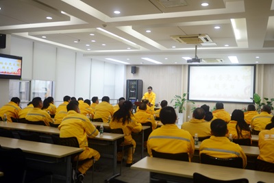 華潤(rùn)南京公司檢修公司黨支部開(kāi)展黨員大會(huì)、支委會(huì)以及3月份主題黨日活動(dòng)